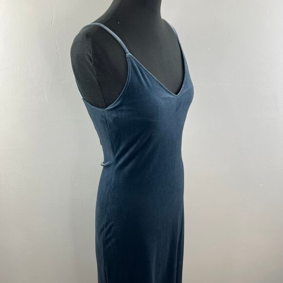 UNIQLO Velour Velvet Blue Slip Camisole Midi Dress Spaghetti Strap V-Neck S - Picture 4 of 8